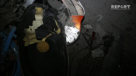 Bakıda motosikletlə avtomobil toqquşub, xəsarət alan var