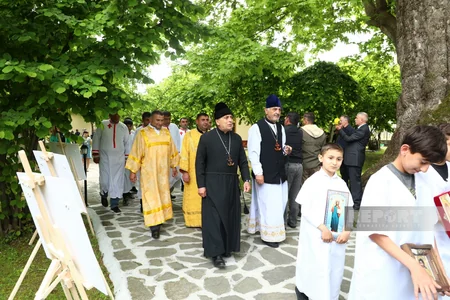 Qəbələdəki Cotari kilsəsində Pasxa bayramı qeyd edilib - YENİLƏNİB