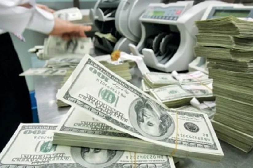Azərbaycanda dollarlaşma səviyyəsi artıb