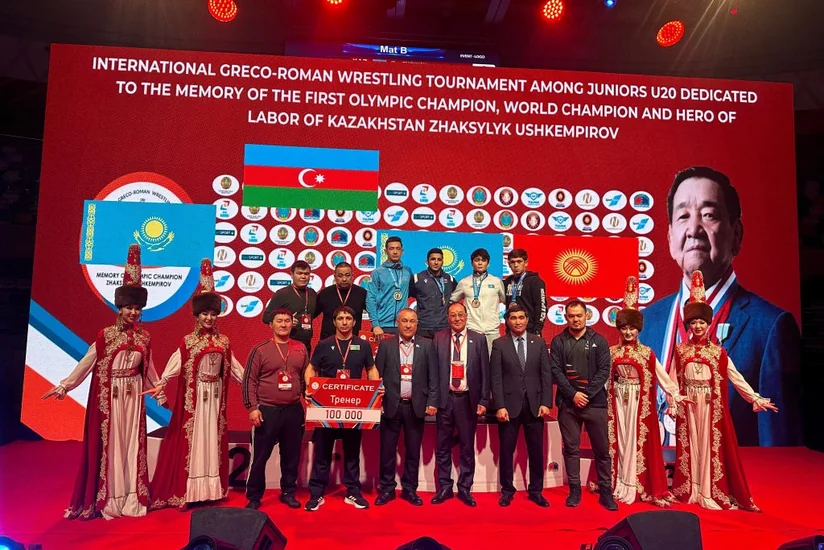 Azərbaycan güləşçiləri Qazaxıstanda keçirilən turnirdə 10 medal qazanıblar