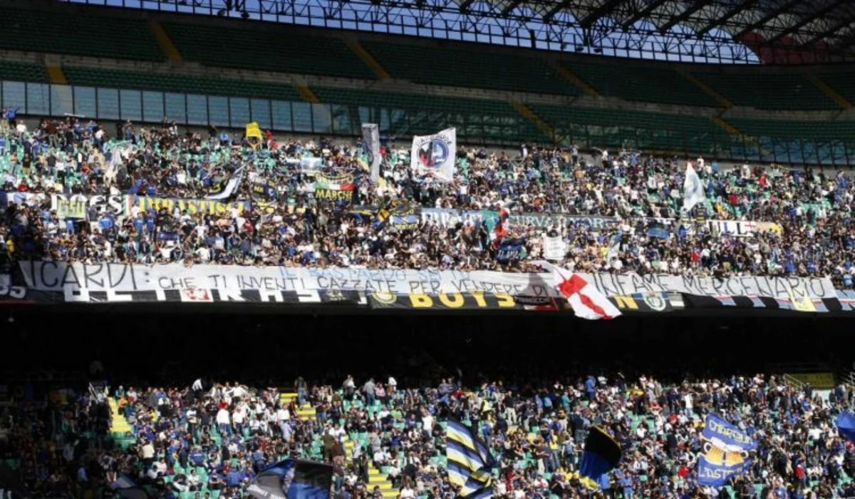 Сбитый фургоном фанат Интера скончался в больнице