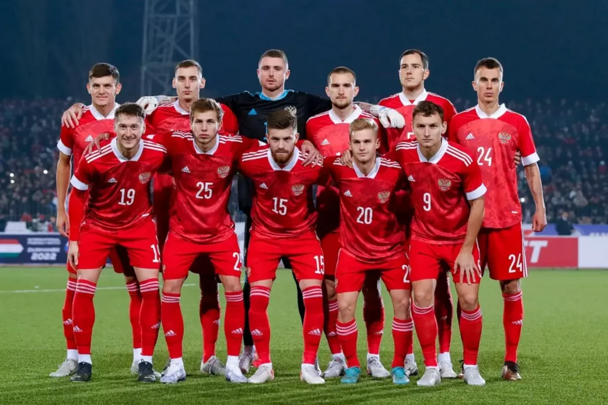 Rusiya Futbol İttifaqı komandaların turnirlərə neytral statusda qayıtmasını istəmir
