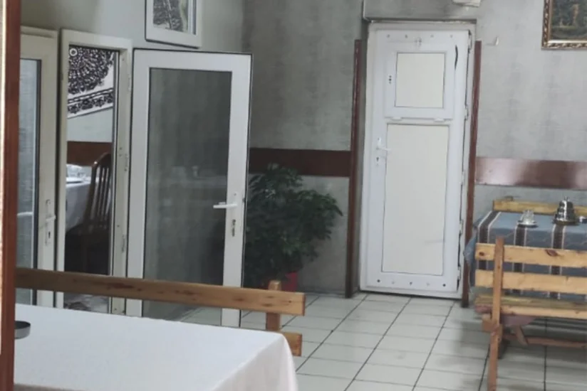Bakıda nöqsanlar aşkarlanan kafe bağlanıb