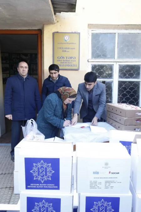 Heydər Əliyev Fondunun təşəbbüsü ilə 165 mindən çox aztəminatlı ailəyə bayram sovqatları verilib