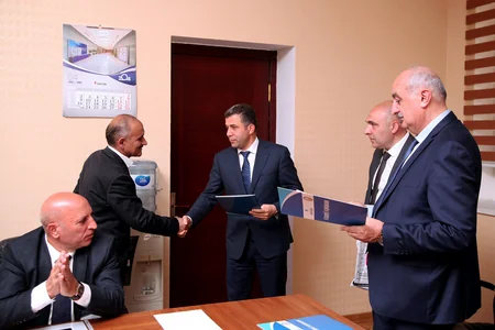 “Azəriqaz”da Ümumdünya Əməyin Mühafizəsi Günü münasibəti ilə yığıncaq keçirilib