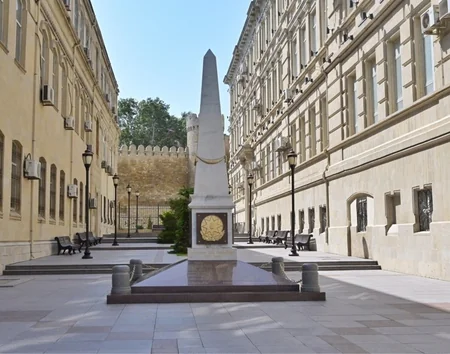 President Aliyev visits monument to Azerbaijan Democratic Republic