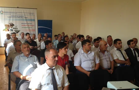 Saatlıda sahibkarlara güzəştli kreditlər verilib