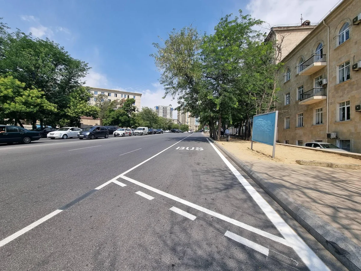 DİN: Avtobus zolaqlarına qanunsuz daxil olan avtomobillər üçün texniki avadanlıqlar tətbiq ediləcək