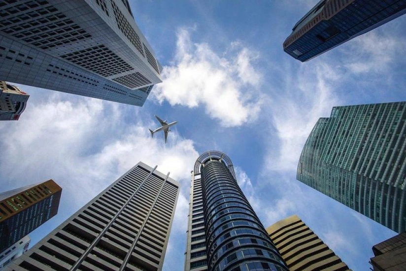 Singapore tightens rules for foreigners' entry