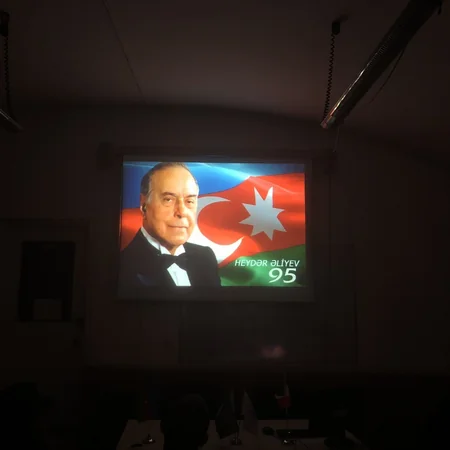 Ulu öndər Heydər Əliyevin xatirəsi İtaliyada yad olunub