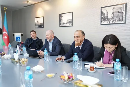 ASAPES-də qış idman növlərinin inkişafı ilə bağlı görüş keçirilib