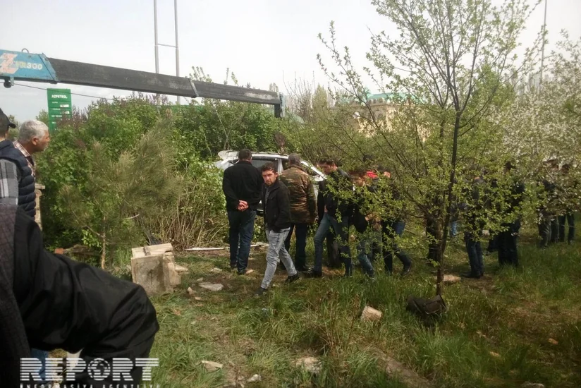 В Губе Прадо упал в реку, трое пострадавших