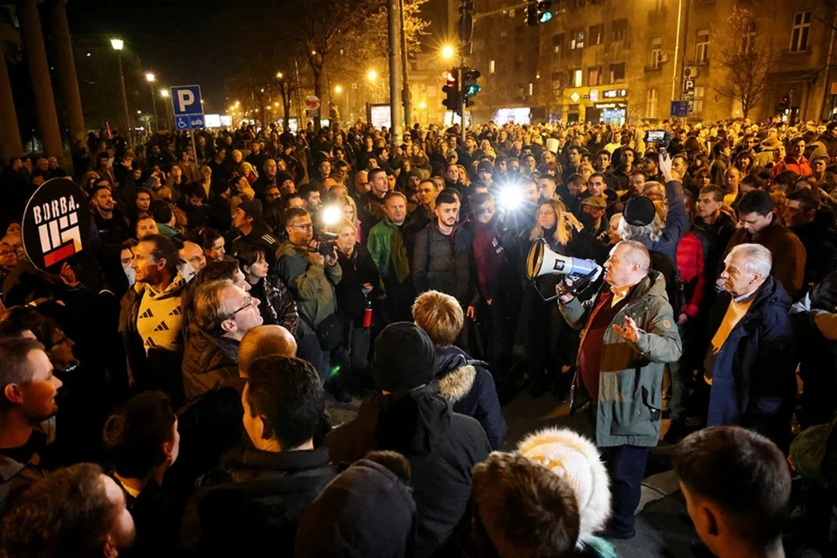 Оппозиция устроила очередную акцию протеста в Белграде