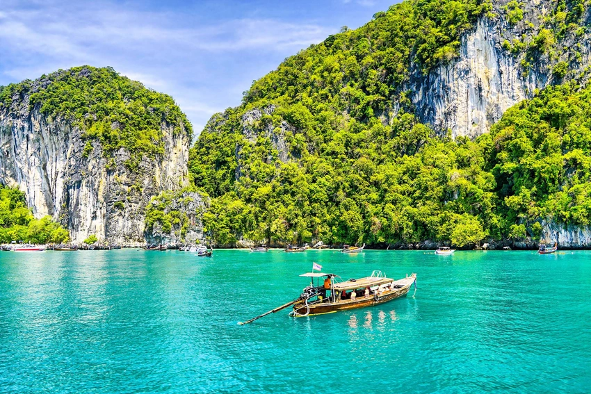Tayland Yeni il tətilləri zamanı turizm gəlirinin 1,6 milyard dollara çatacağını gözləyir