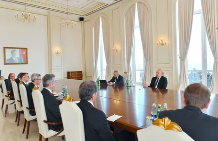 President Ilham Aliyev receives delegation led by Executive Director of German Eastern Business Association (UPDATE)
