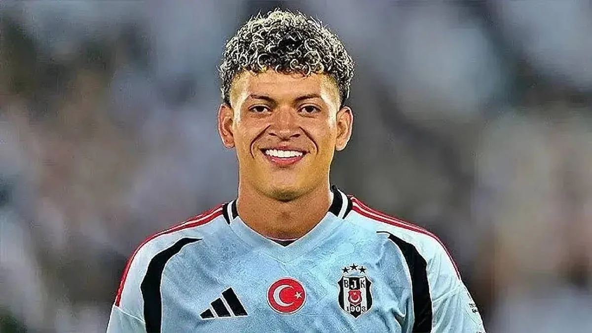 Beşiktaş futbolçusunu icarəyə verib