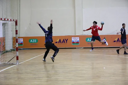 Kişi həndbolçulardan ibarət Azərbaycan çempionatında iki turun oyunları keçirilib