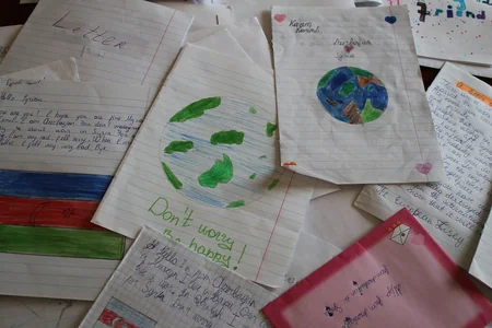 Azerbaijani students sent gifts and letters to Syrian peers