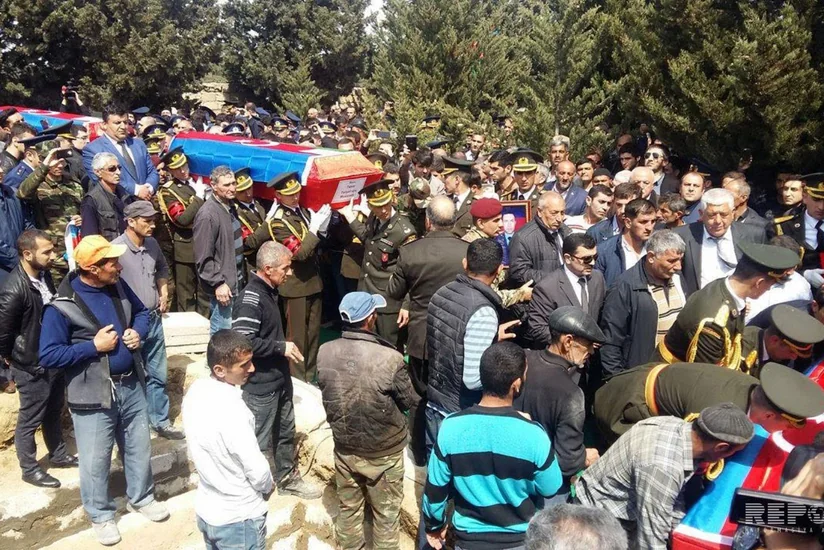Şəhid pilotlar və polkovnik dəfn edilib - YENİLƏNİB-3