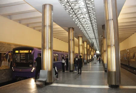 Metronun “Qara Qarayev” stansiyasında işıqlandırma sistemi yenilənib