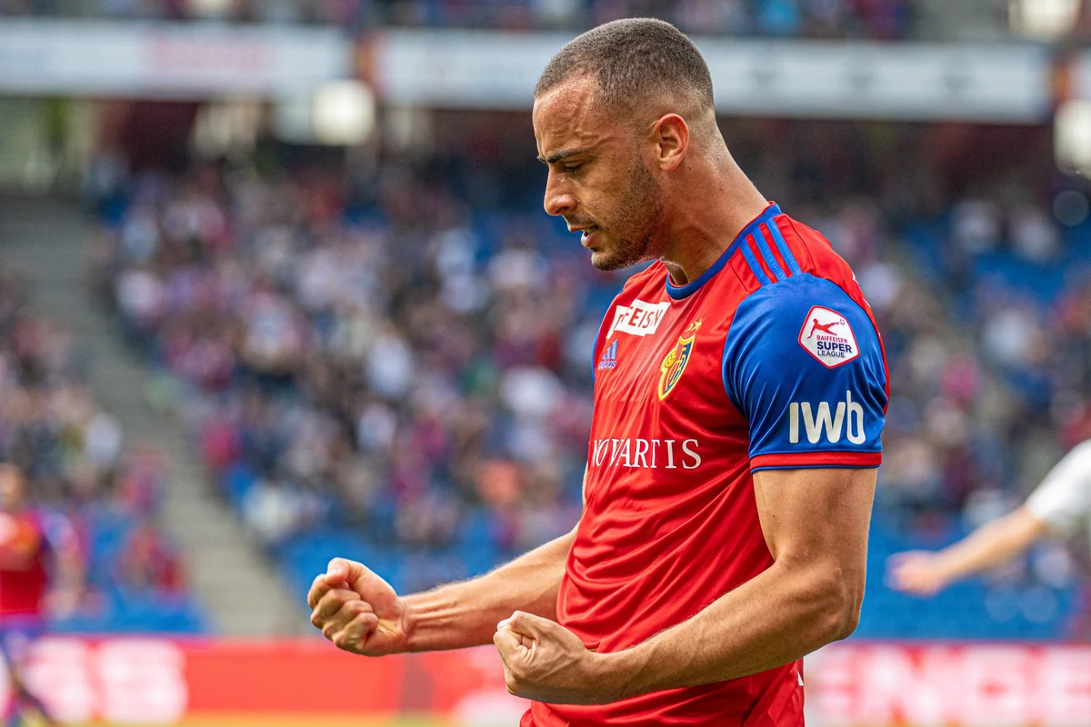 Fatih Terim Bazelin hücumçusunu Qalatasaraya gətirir