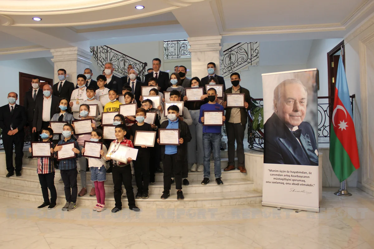 Heydər Əliyevin xatirəsinə şahmat turnirinin qalibləri mükafatlandırıldı - YENİLƏNİB