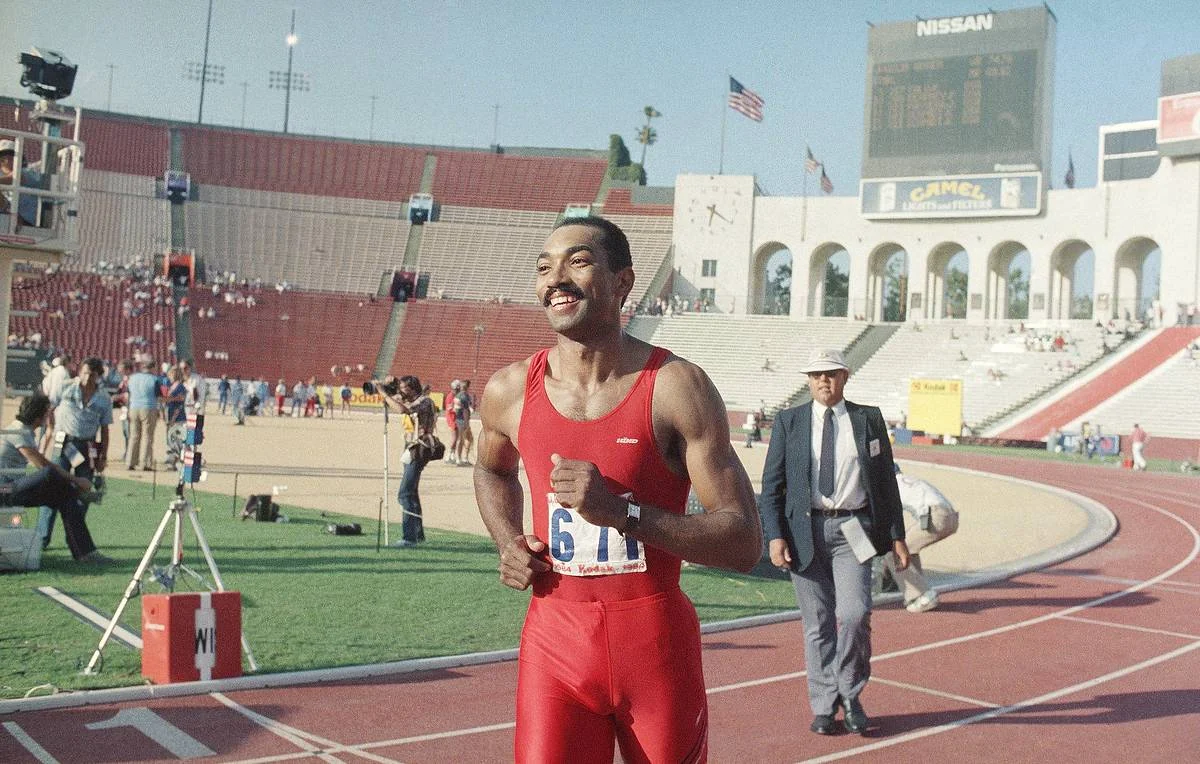 Üçqat dünya çempionu 65 yaşında dünyasını dəyişib