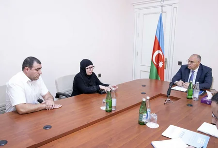 Səfər Mehdiyev Qobustanda vətəndaşları qəbul edib
