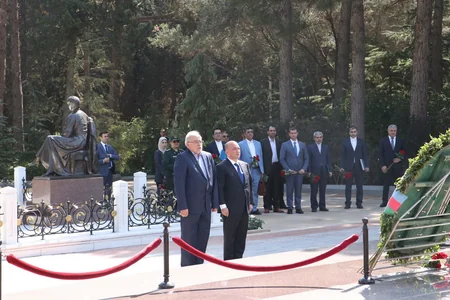 İran Baş prokurorunun müavini Kamran Əliyevi Tehrandakı səfirliyə hücumun istintaqı ilə bağlı məlumatlandırıb