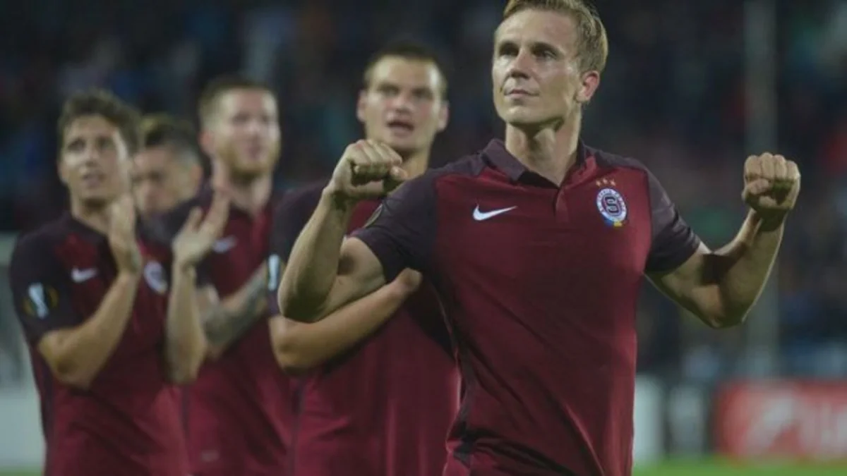 UEFA Çexiya klubunu cəzalandırıb