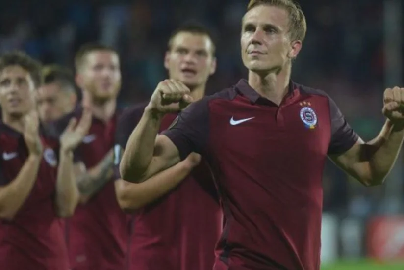 UEFA Çexiya klubunu cəzalandırıb