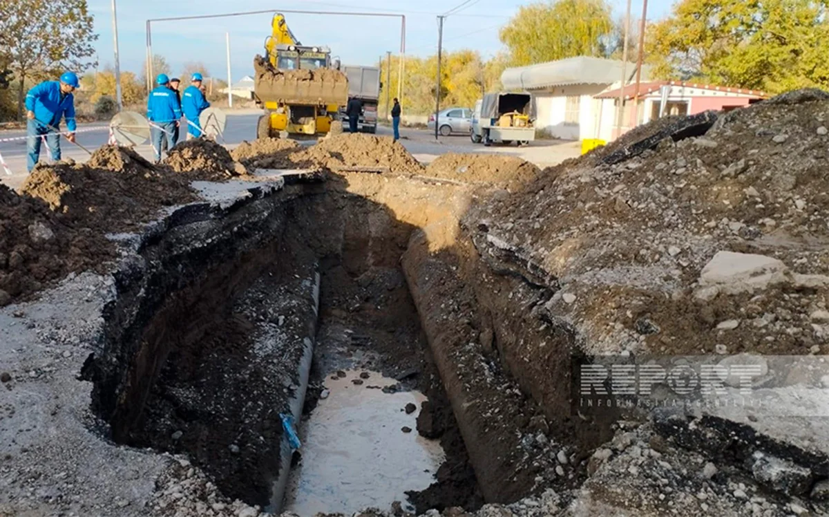 Kürdəmirdə magistral su kəməri partlayıb, rayon mərkəzi və 12 kənd susuz qalıb - YENİLƏNİB