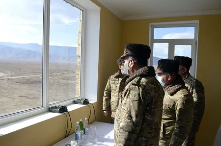 Zakir Həsənov Ümumqoşun Təlim Mərkəzində olub, tapşırıqlar verib