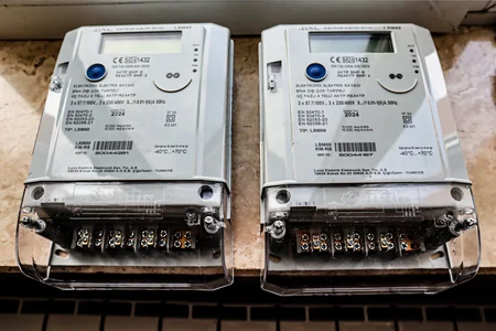 Naxçıvanda yeni elektrik sayğaclarının quraşdırılmasına başlanılıb