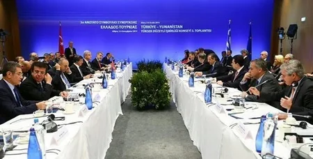 Yunanıstan ilə Türkiyə Azərbaycan qazının Avropaya tədarükü üçün boru şəbəkəsinin genişləndirilməsinə dair razılığa gəliblər