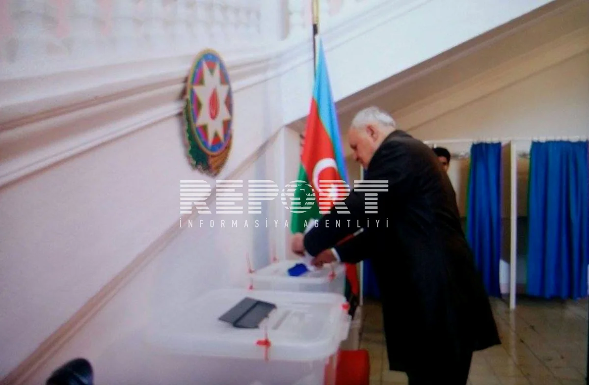 Nazir Oqtay Şirəliyev səs verib - FOTO