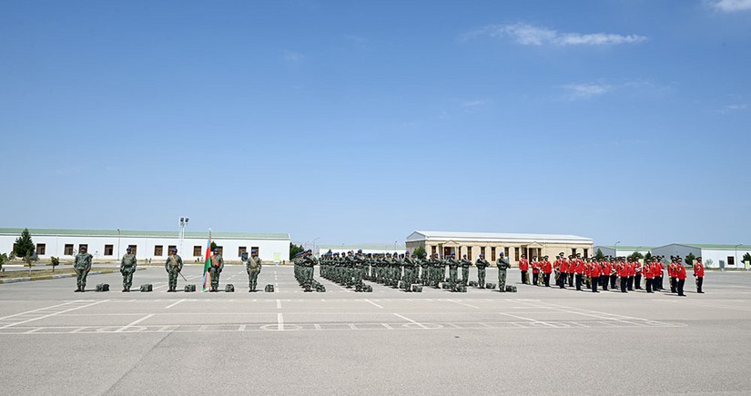 Azerbaijani servicemen to participate in military parade in Islamabad