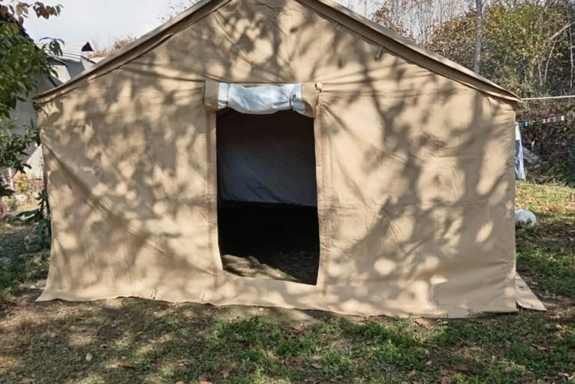 Qəbələdə evi yararsız vəziyyətə düşən ailə çadırla təmin olunub