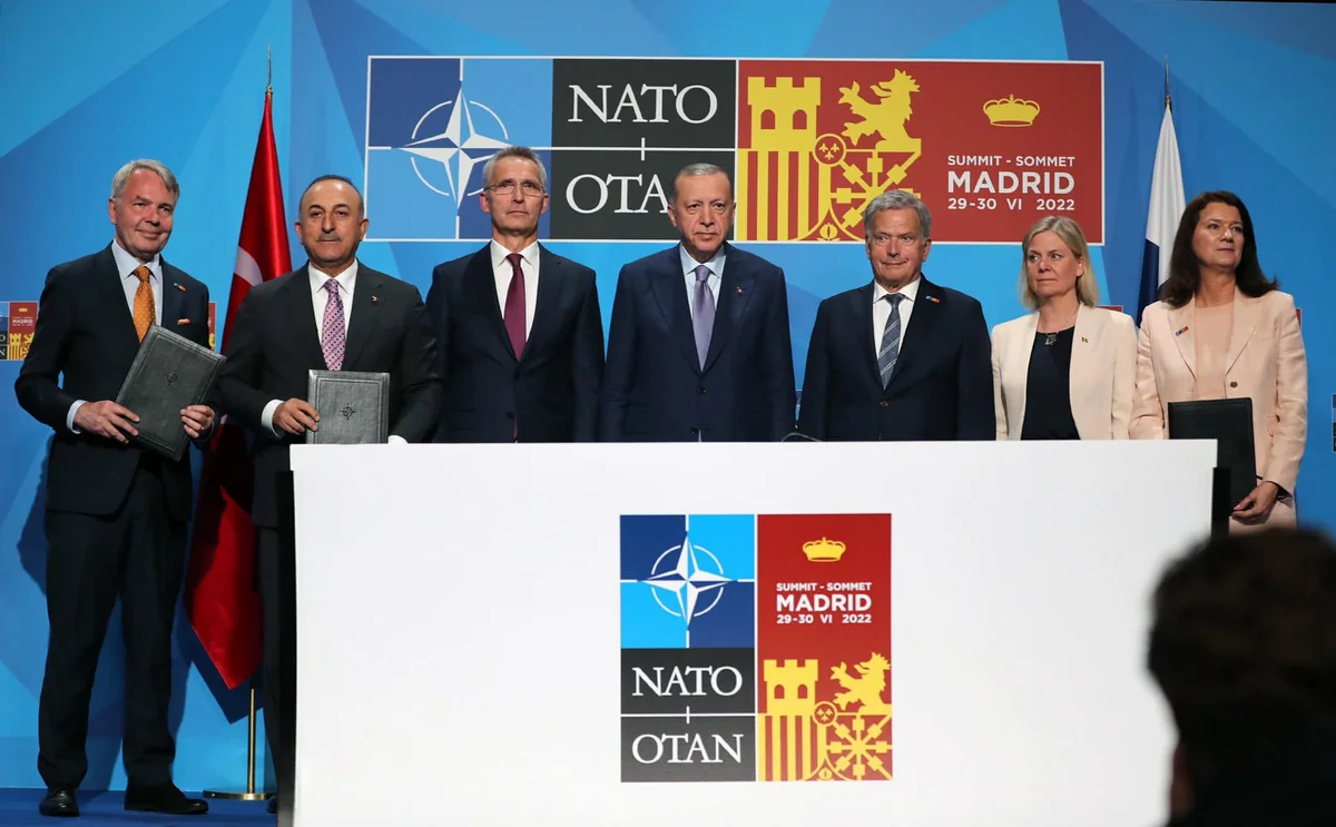 Türkiyə İsveç və Finlandiyanın NATO-ya üzv qəbul edilməsinə razılıq verib
