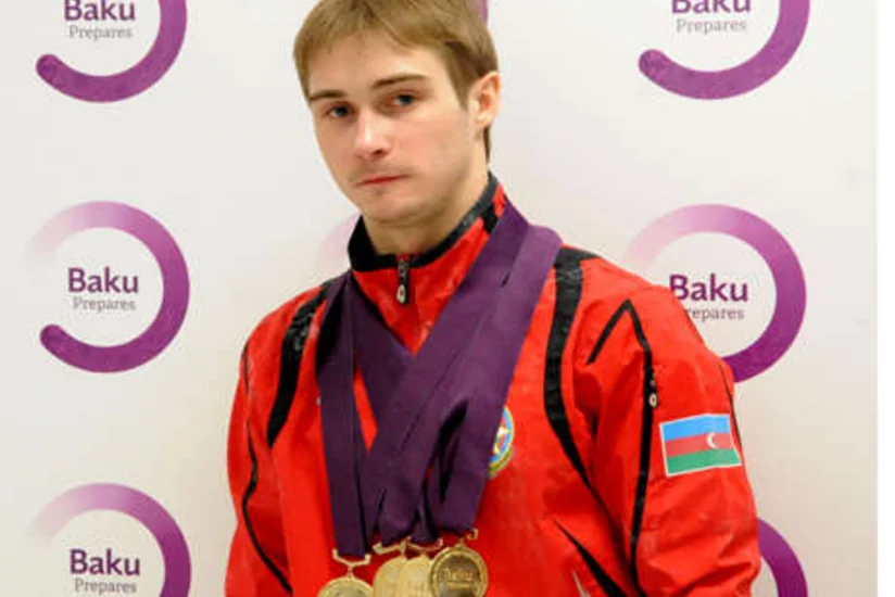Azərbaycan gimnastı Bakı 2015də gümüş medal qazanıb