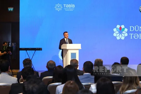 Dünyadakı Azərbaycanlı Təbiblərin Simpoziumunun bağlanış mərasimi keçirilib