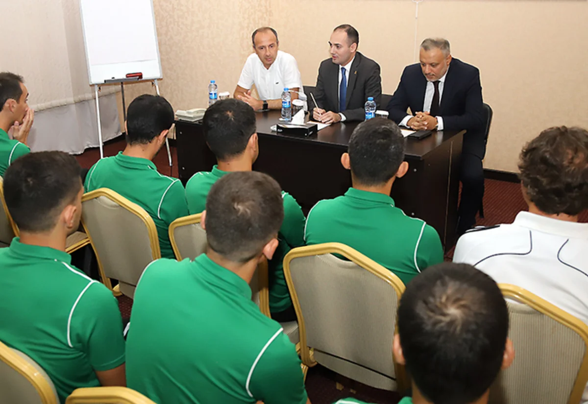 AFFA və PFL rəhbərliyi hakimlərlə görüşüb