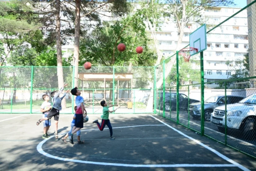 Xətai rayonunda daha bir abad həyət sakinlərin istifadəsinə verildi