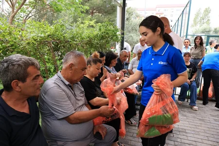 Binəqədidə bərk məişət tullantılarının yığılması üçün yeni konteyner meydançaları yaradılıb