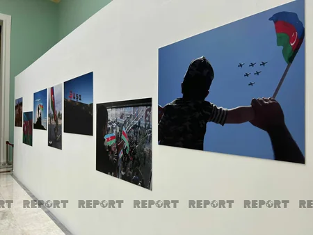 Moskvada Zəfər Günü və Dövlət Bayrağı Gününə həsr olunan fotosərgi açılıb