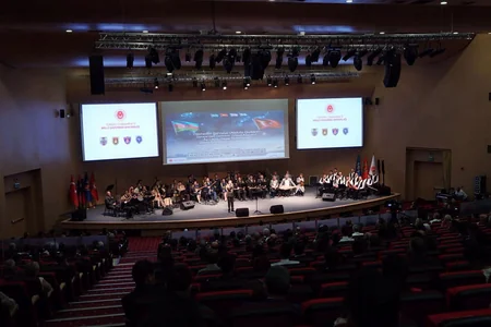 Türkiyədə “Səngərdən Səhnəyə Musiqi” layihəsi başa çatıb