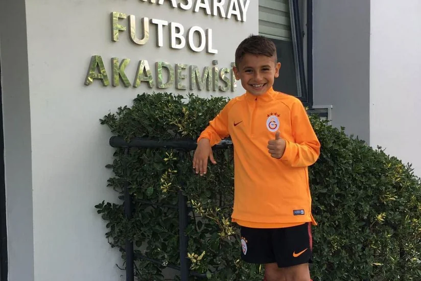 “Qalatasaray”ın 9 yaşlı azərbaycanlı futbolçusu: “Bura böyük uğurlara imza atmaq üçün gəlmişəm” - VİDEO