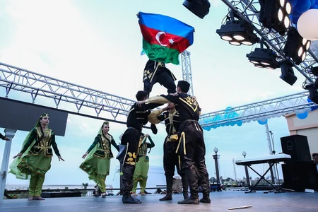 Dövlət Gömrük Komitəsinin Akademiyasında “Məzun Günü” keçirilib