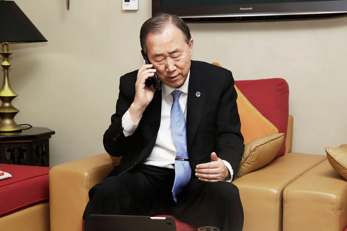 Pan Gi Mun və Ukrayna prezidenti arasında telefon danışığı olub