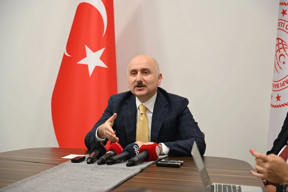 Türkiyəli nazir: Hazırkı sabitliyi qorumaq üçün yola Ərdoğanla davam etməliyik